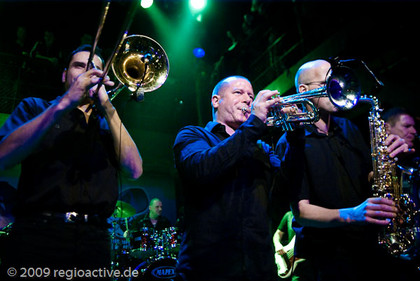 are you dead or alive? - The Busters live in der Fabrik Hamburg, Live-Fotos 